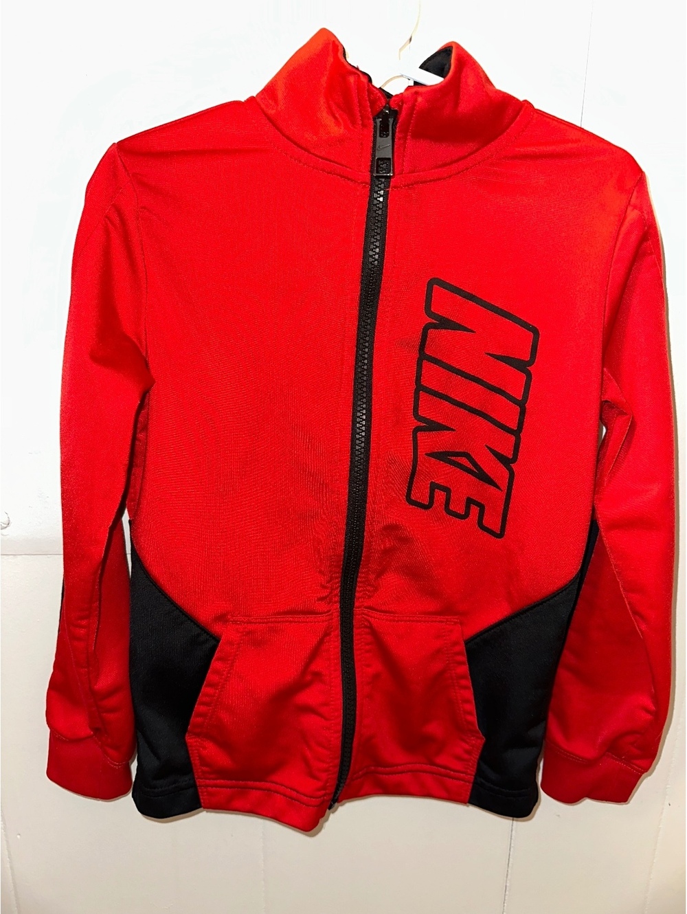 Nike Kids' Red and Black Full-Zip Jacket Size 6M (5-6 Years)